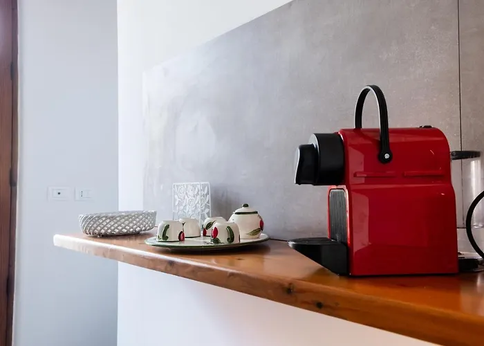 Fermata Cappuccini 3* أتشيريالي
